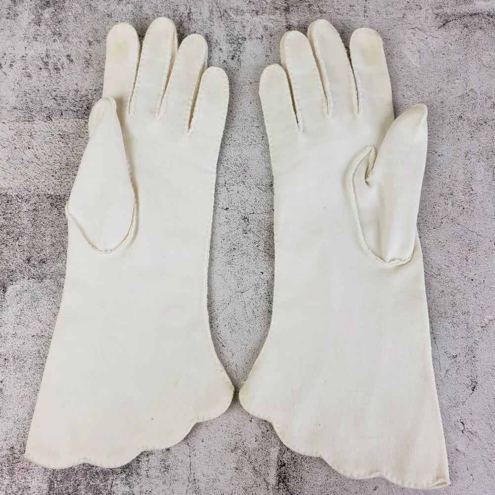 Vintage Shalimar White Gloves 50s 60s size 7